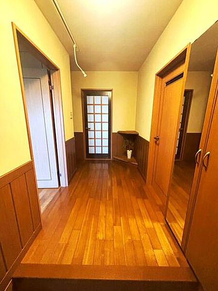 【無垢材フローリング使用】閑静な住宅街♪医生ケ丘小・浅川中学校♪システムキッチン♪エレベーター♪