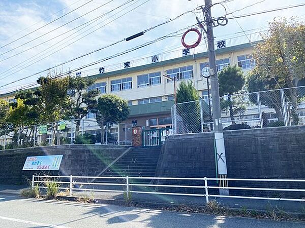 竹末小学校 104m