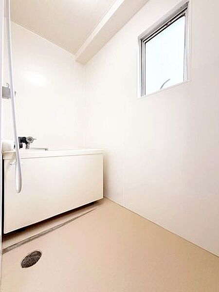 【角部屋】モニター付きインターホン♪シャンプードレッサー♪ペット相談可♪スーパーまで徒歩10分圏内♪