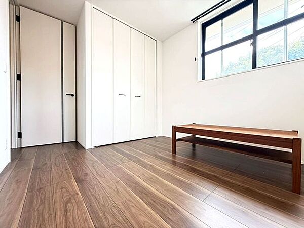 【門司区吉志新町 中古戸建】太陽光発電システム♪オール電化♪庭付♪浴室乾燥機♪トイレ2ヶ所♪
