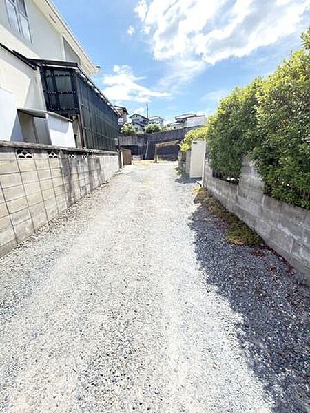 【中間市土手ノ内の売土地】建築条件無し♪上水道♪下水道♪スーパーまで徒歩10分圏内♪