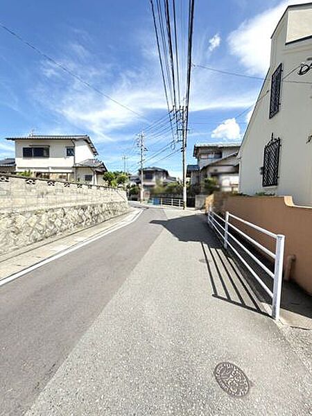 【中間市土手ノ内の売土地】建築条件無し♪上水道♪下水道♪スーパーまで徒歩10分圏内♪