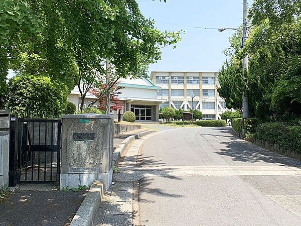 中間東中学校 1900m