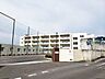 周辺：上津役中学校 514m