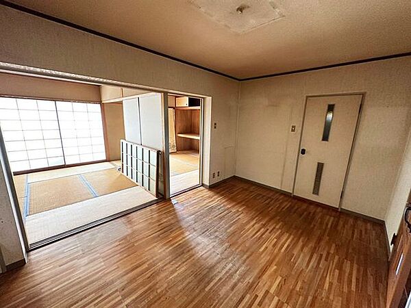 【ペット相談可】ミリオンコーポラス折尾♪都市ガス♪折尾東小・折尾中♪最上階♪スーパー徒歩5分圏内♪