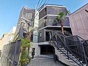 岡町駅より徒歩10分 3階 築3年10ヶ月の賃貸物件