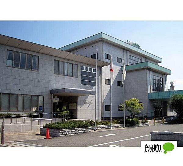 画像25:役所「和歌山市中央サービスセンターまで2033m」