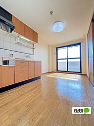 コムス・エルアール 303 3階2DKのリビング/ダイニング