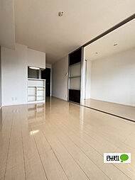 Flora みさき 203 2階1LDKのリビング/ダイニング