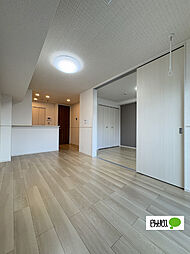 ヒカルサ和歌山本町 203 2階1LDKのリビング/ダイニング