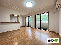 プレサスヒルズ 205 2階1LDKのリビング/ダイニング