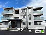 和歌山駅より徒歩20分 築2年2ヶ月 3階建の賃貸物件