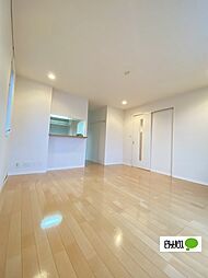 MAST COURT鳴神 201 2階2LDKのリビング/ダイニング