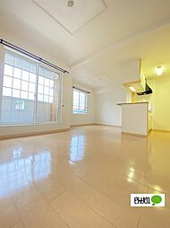 サンレミ・ブーケ・アイ 201 2階2LDKのリビング/ダイニング