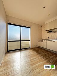 ネクサス小雑賀II 202 2階2DKのリビング/ダイニング