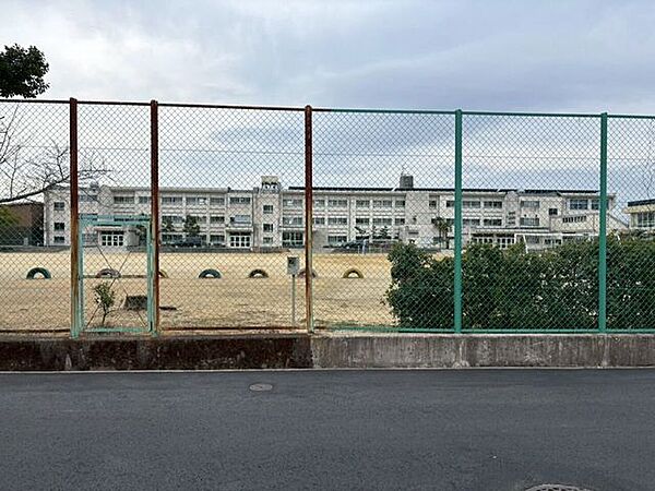 岩倉市立五条川小学校 1140m