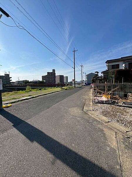 前面道路含む現地写真