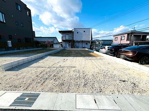 完成前の物件購入が不安な方は、同じ建築会社の別物件を内覧することで物件の雰囲気を確認できます!ハウスドゥ小牧味岡店は即対応が可能です!ぜひご相談ください!