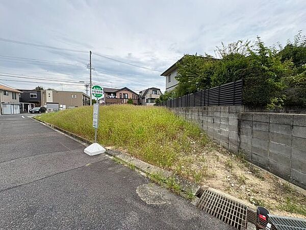 完成前の物件購入が不安な方は、同じ建築会社の別物件を内覧することで物件の雰囲気を確認できます！ハウスドゥ小牧味岡店は即対応が可能です！ぜひご相談ください！