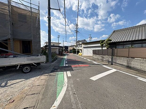 前面道路含む現地写真