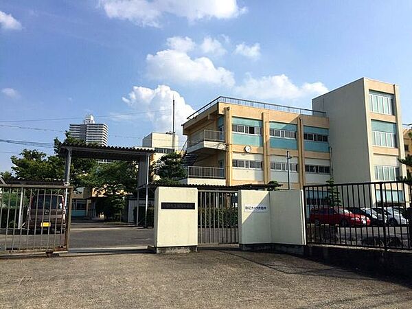 篠岡中学校 380m