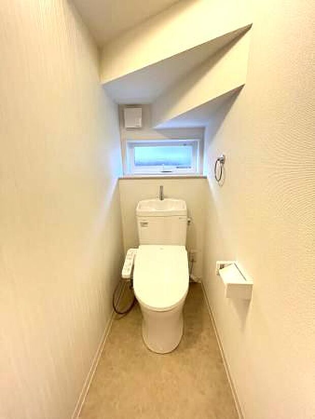 いつも清潔にしておきたいトイレはお手入れしやすいシンプルなものを選びました。