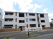 西鉄久留米駅より徒歩11分 築2年3ヶ月 3階建の賃貸物件