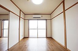 山田ハイツ 403 号室 4階2DKのリビング/ダイニング