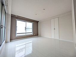 ピカデリーサーカス 201 号室 2階ワンルームのリビング/ダイニング