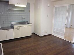 サンハイム和泉 301 号室 3階2DKのリビング/ダイニング