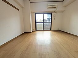 アルカンシエル・オーブ 101 号室 1階ワンルームのリビング/ダイニング