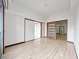 カサグランデ市坪 101 号室