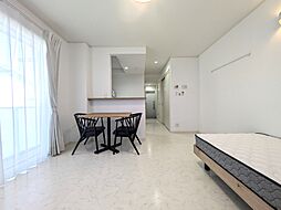 サクラガーデン 102 号室 1階ワンルームのリビング/ダイニング