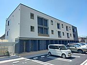 松山駅より徒歩7分 3階 築1年の賃貸物件
