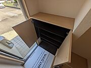 シューズボックス