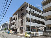 松山駅より徒歩10分 3階 築30年の賃貸物件