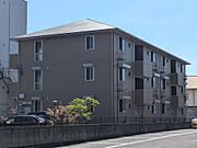 衣山駅より徒歩14分 3階 築18年7ヶ月の賃貸物件