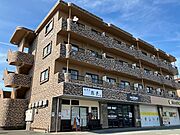 ステーションフロント 4階 築24年の賃貸物件