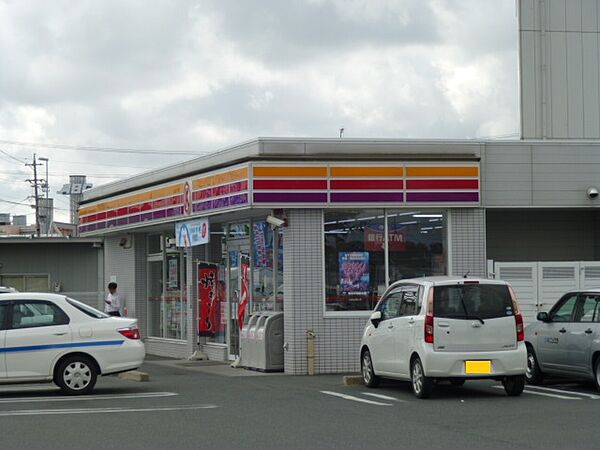 画像18:ファミリーマート 豊田町弥藤太島店（263m）