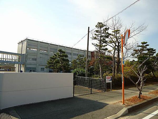 画像20:福田中学校まで1300m