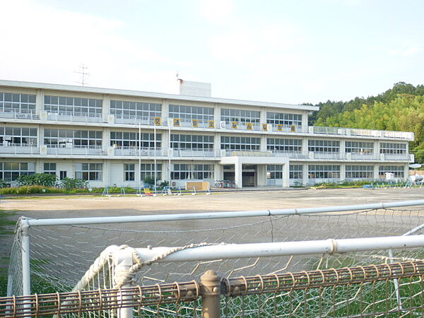 画像21:森町立飯田小学校（796m）