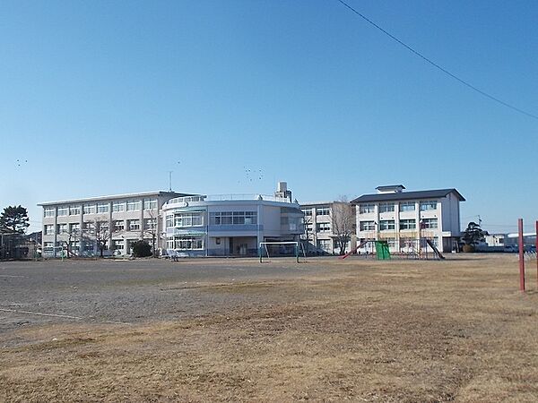 画像15:菊川市立小笠北小学校まで550m