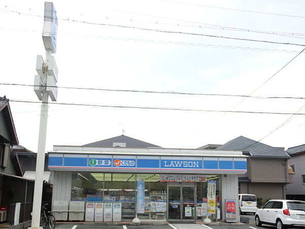 画像21:ローソン和地山店（308m）