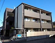 八幡駅より徒歩10分 1階 築4年8ヶ月の賃貸物件