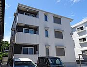 八幡駅より徒歩11分 1階 築2年8ヶ月の賃貸物件