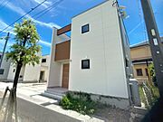 新居町駅より徒歩9分 築2年の賃貸物件