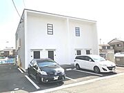  2階 築8年10ヶ月の賃貸物件