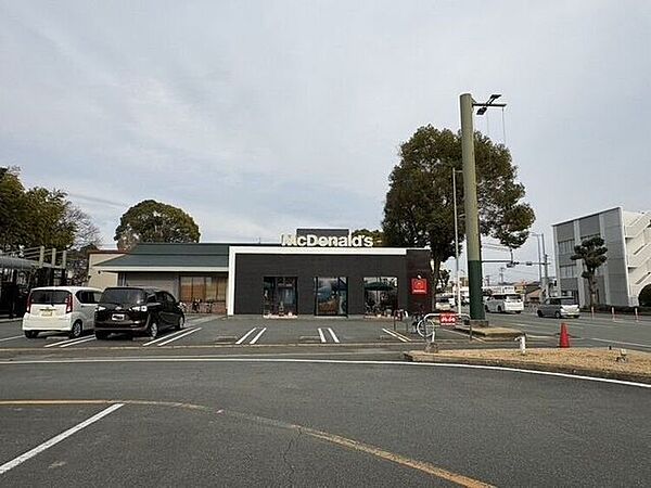 マクドナルド 熊本東バイパス店 930m