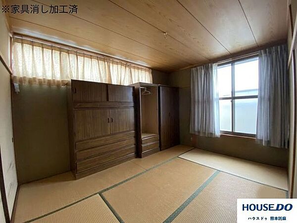 バルコニーに出られる和室♪※家具消し加工済です。