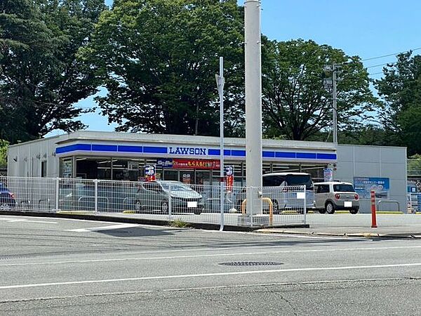 ローソン 熊本清水新地七丁目店 950m